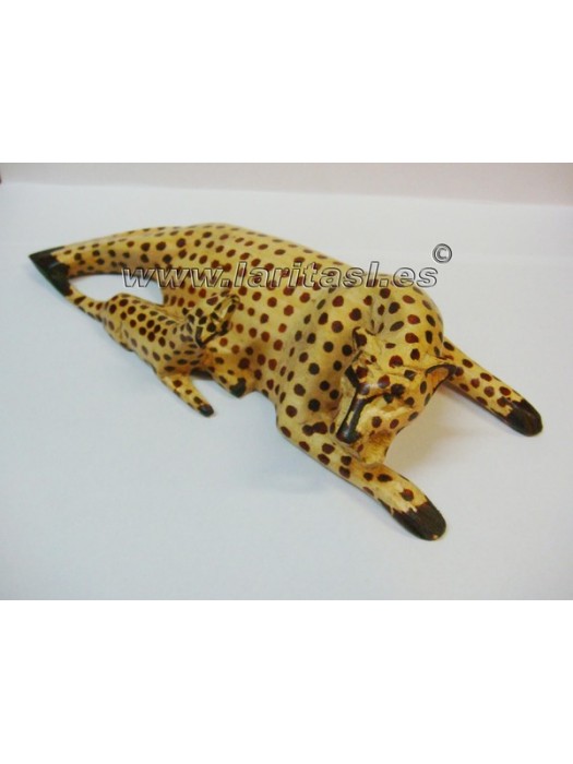 Leopardo Tumbado con Bebe